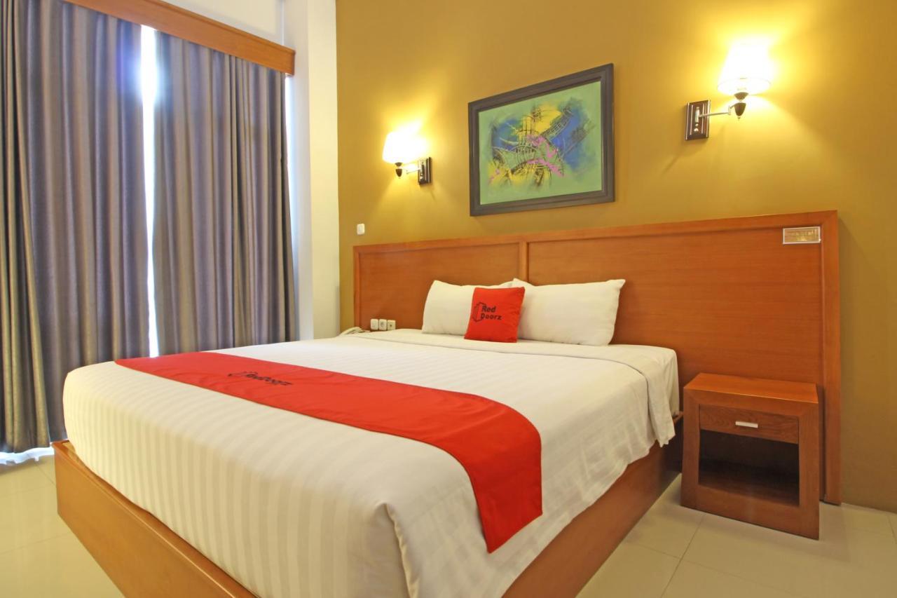 Reddoorz Premium Near Sleman City Hall Γιογκιακάρτα Εξωτερικό φωτογραφία