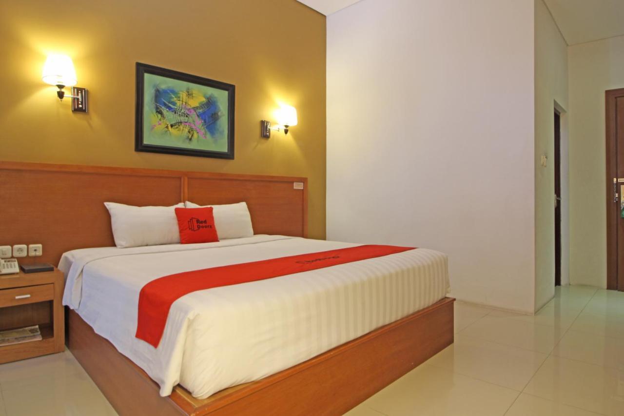 Reddoorz Premium Near Sleman City Hall Γιογκιακάρτα Εξωτερικό φωτογραφία